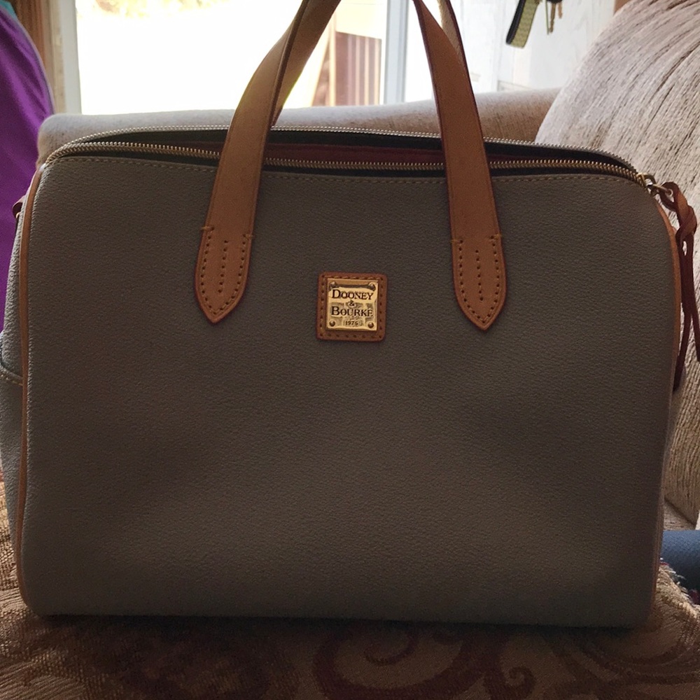 Barely used Dooney & Bourke Olivia Satchel